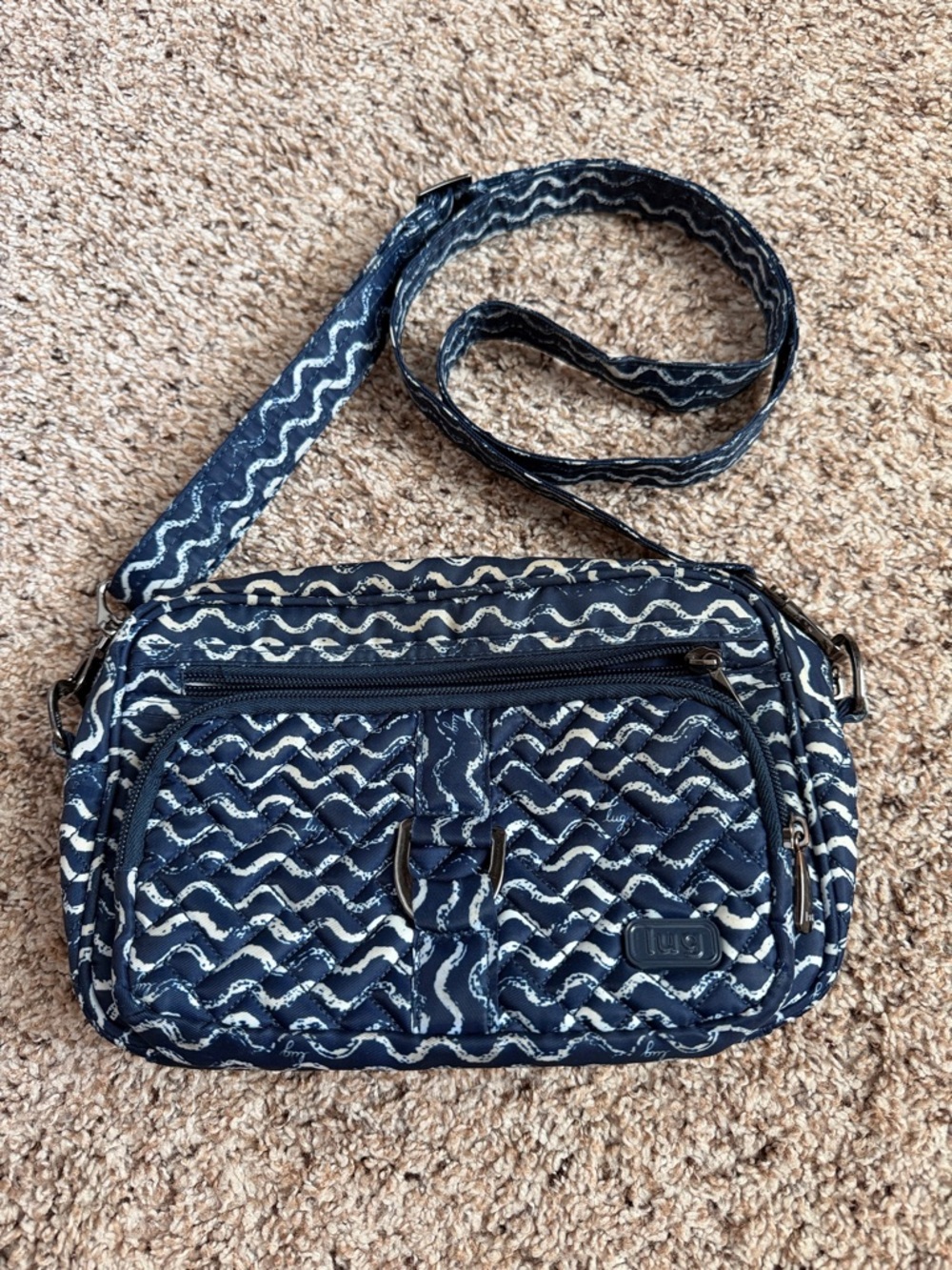 WOMENS LUG CAROUSEL CROSS-BODY BAG PURSE